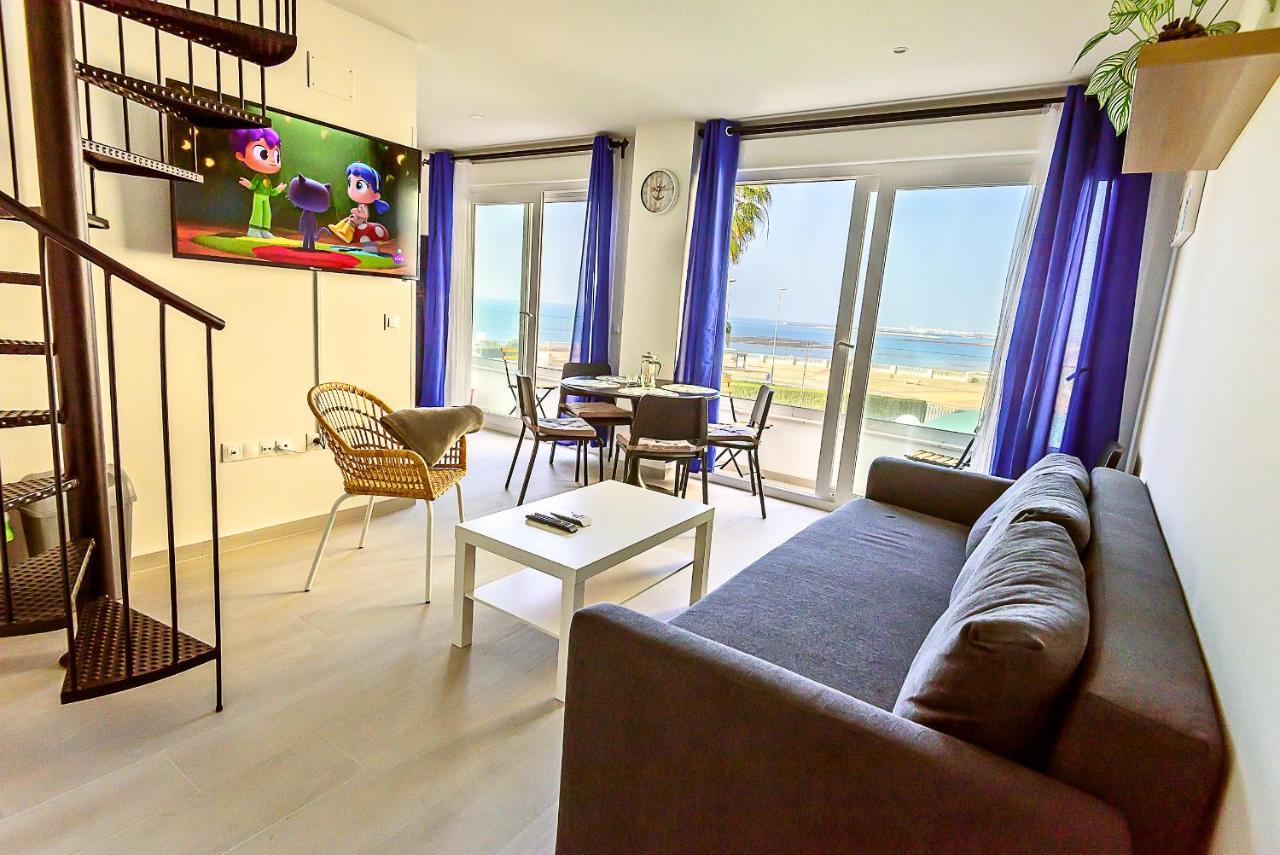 Oceanfront Duplex With A Rooftop Pool And Terrace Эль-Пуэрто-де-Санта-Мария Экстерьер фото
